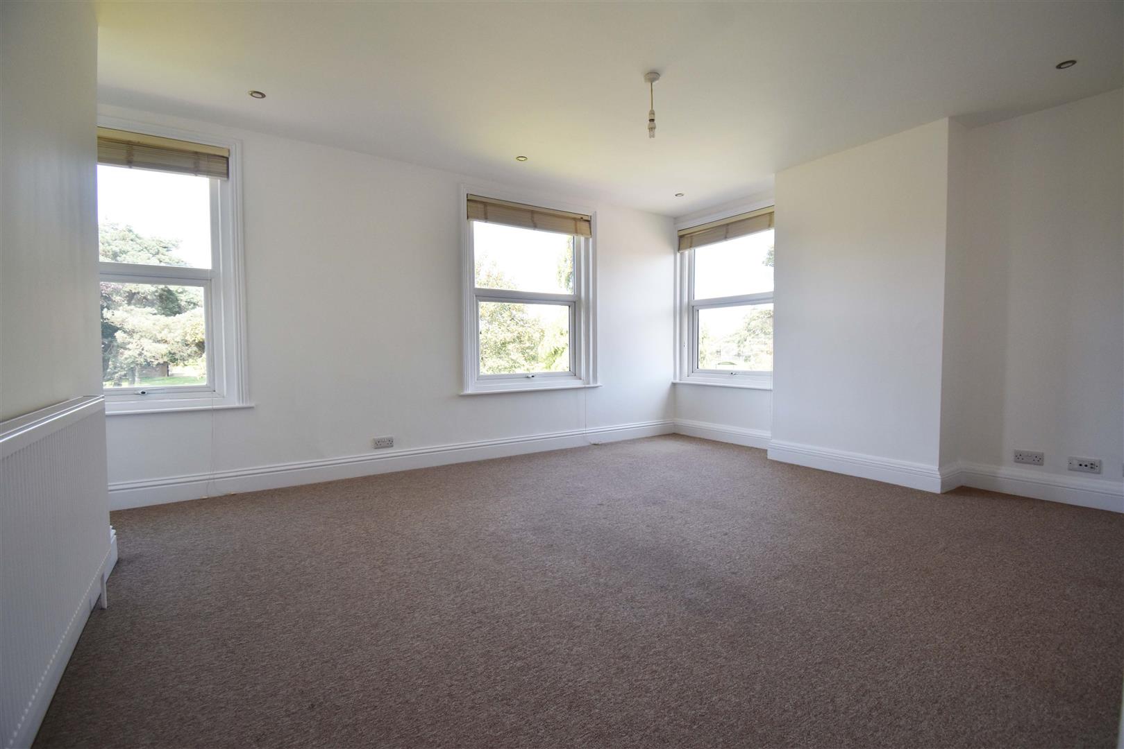 Osborne Road, Warsash, Southampton Brook Independent Estate Agents