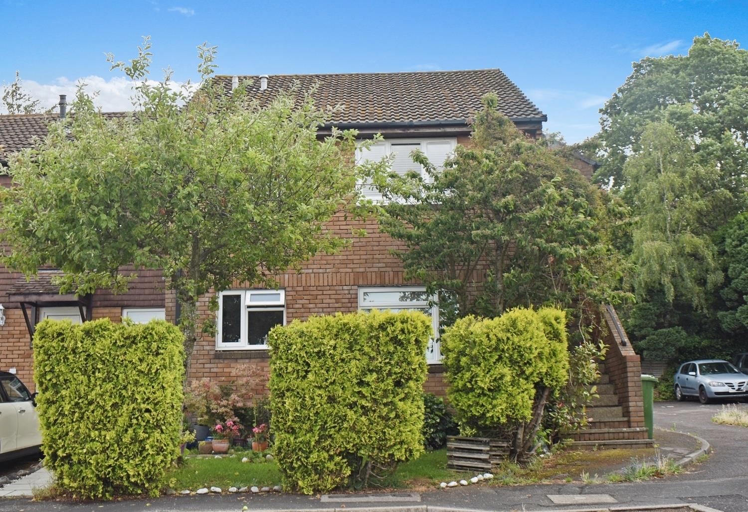 Cambrian Close, Bursledon, Southampton Brook Independent Estate Agents