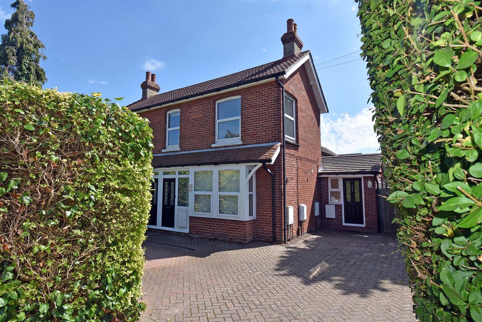 Osborne Road, Warsash, Southampton Brook Independent Estate Agents