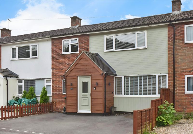 Barnes Close, Sarisbury Green