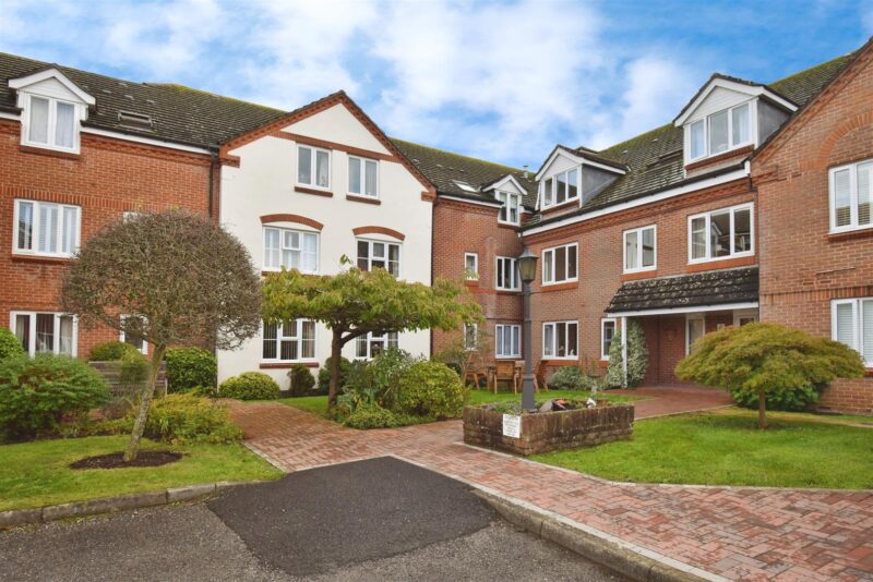 Dove Gardens, Park Gate