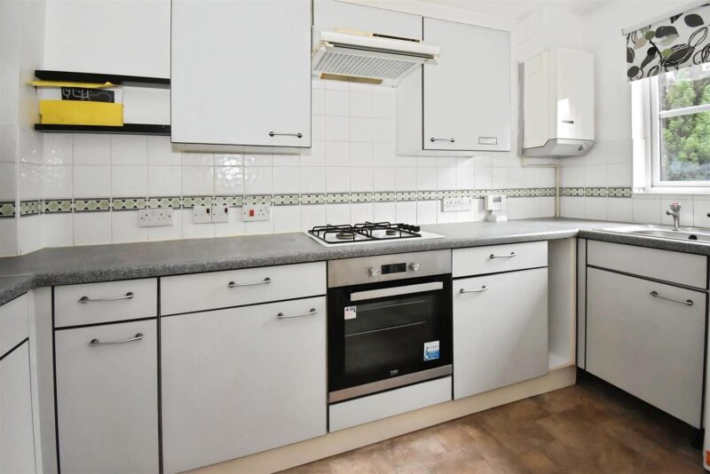 Arabian Gardens, Whiteley, Fareham