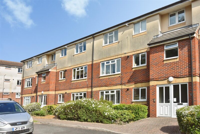 Duncan Road, Park Gate, Southampton