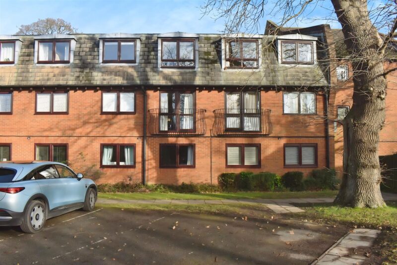High Oaks Close, Locks Heath, Southampton